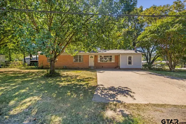 672 Diane St., Tyler, TX 75708