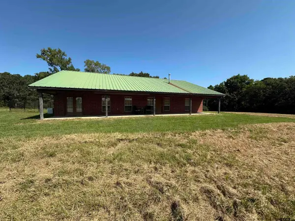 2775 FM 235 E, Jacksonville, TX 75766