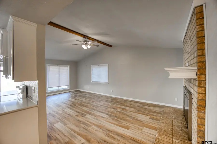 301 First St, Palestine, TX 75803 - Image #3