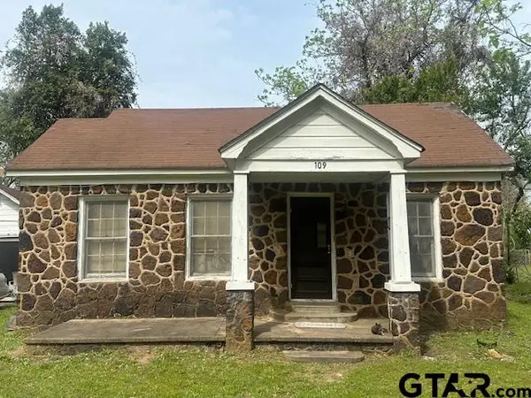 109 Lynch St., Palestine, TX 75803