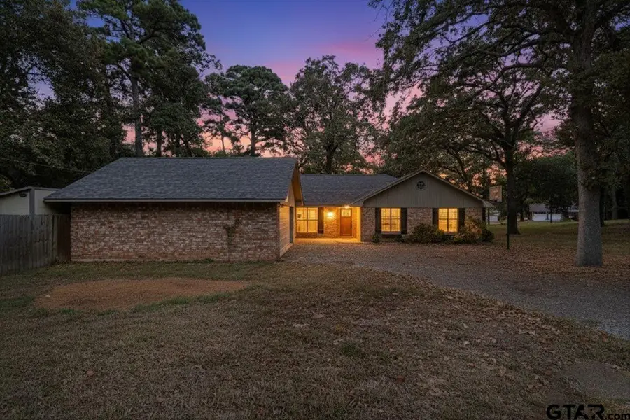 10926 Mosswood Drive, Tyler, TX 75703 - Image #2