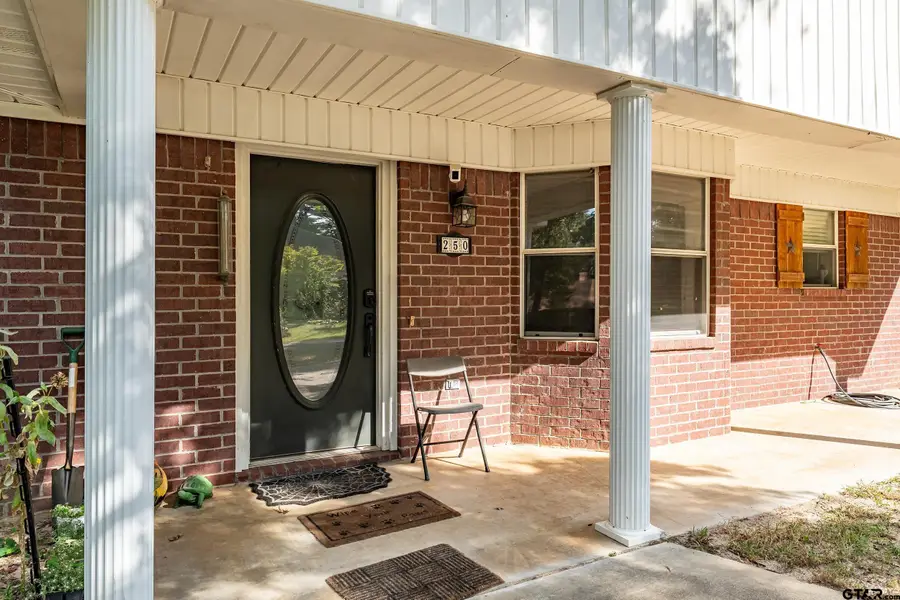 250 Paradise Ln, Hawkins, TX 75765 - Image #2