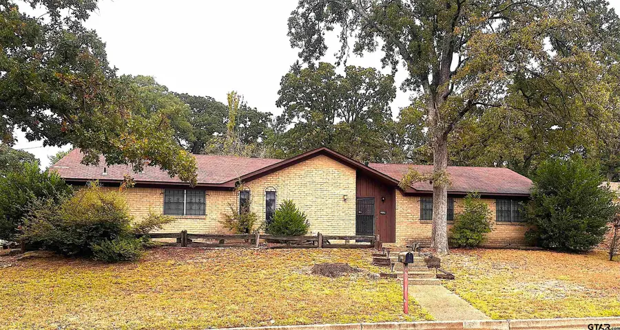 3239 Berryhill Dr, Tyler, TX 75702 - Image #2