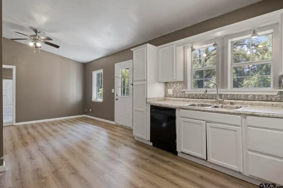 3826 W Highway 11, Daingerfield, TX 75638 - Image #2