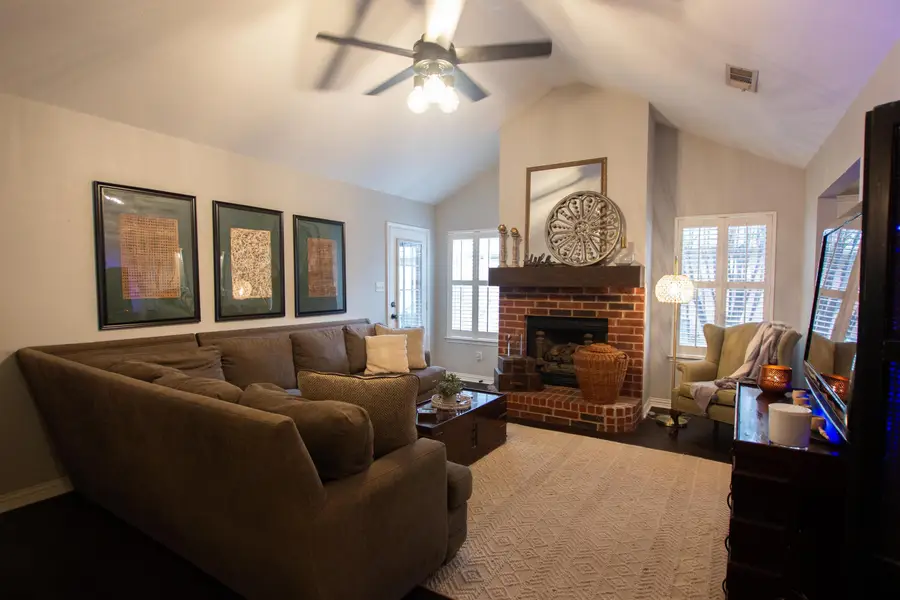 551 Frederick Cir, Flint, TX 75762 - Image #3