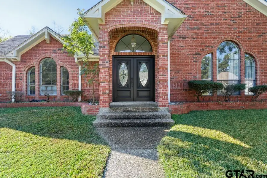 1603 OLD OAK DR, Tyler, TX 75703 - Image #2
