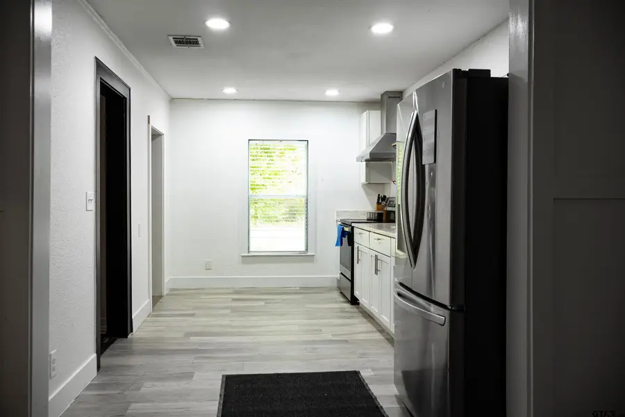 514 N College St, Lindale, TX 75771 - Image #3