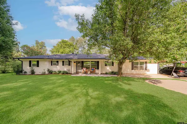 400 Crestview, Hughes Springs, TX 75656