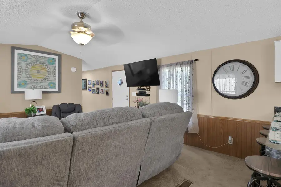 602 N Commerce, Overton, TX 75684 - Image #2