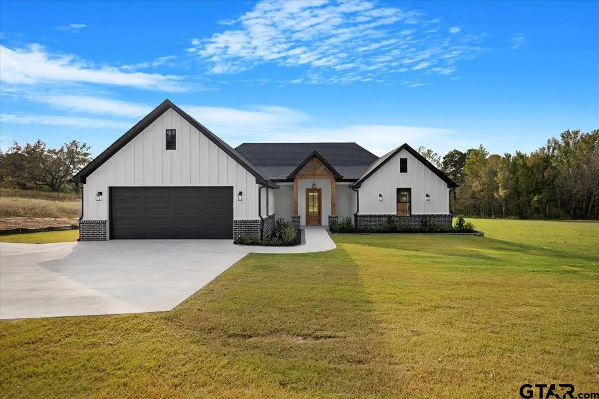 405-2 E Front Street, Arp, TX 75750 - Image #1