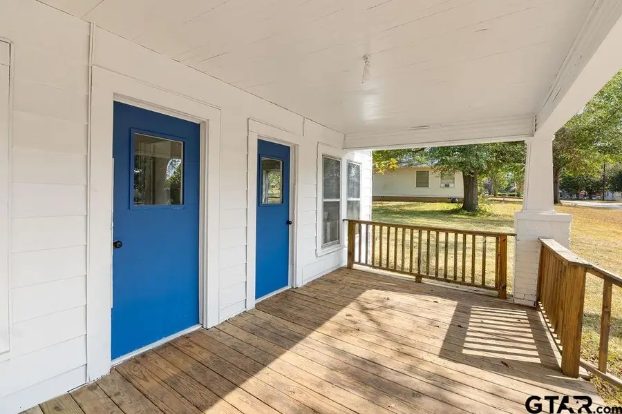 241 Ayers St, Frankston, TX 75763 - Image #2