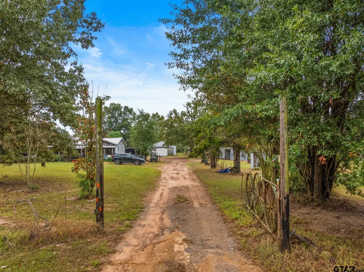 24711 Highway 77W, Naples, TX 75568 - Image #1