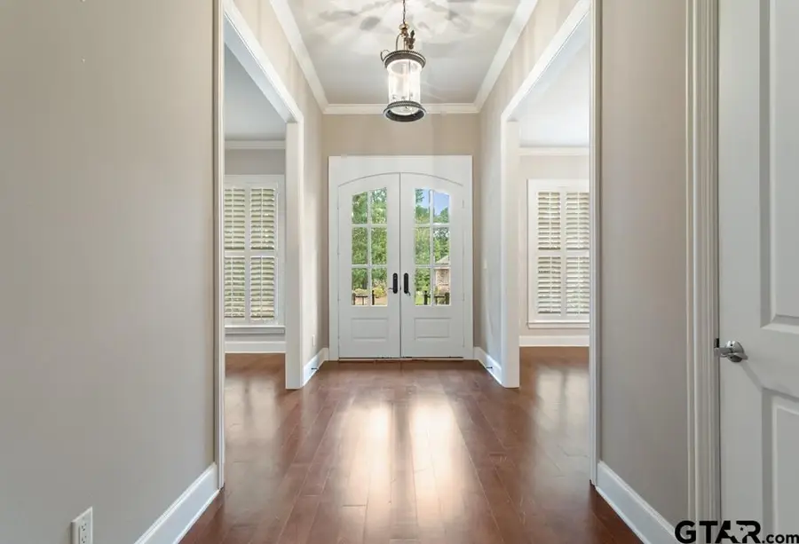 1103 Laurelwood Dr, Tyler, TX 75703 - Image #3