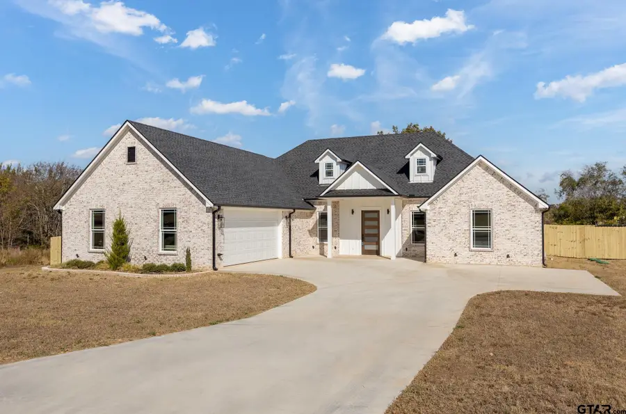 19383 Ridge Point Cir, Lindale, TX 75771 - Image #2