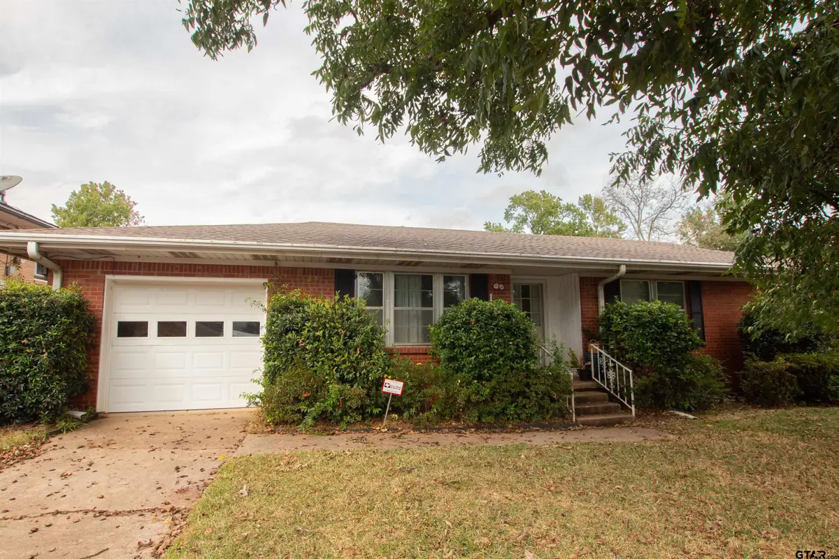 1422 Sunset Dr, Tyler, TX 75701 - Image #1