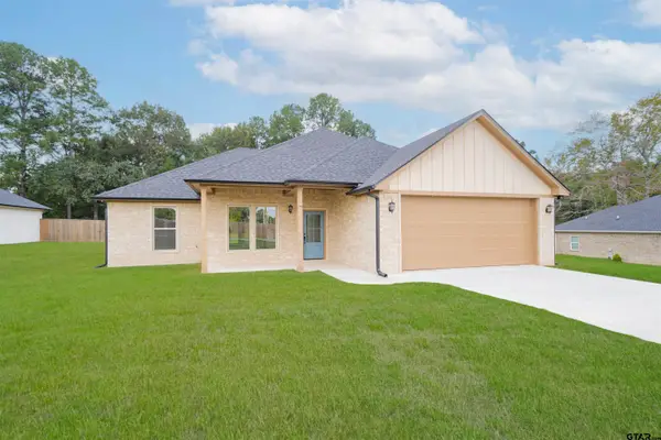 153 Heartland Crossing, Diana, TX 75640