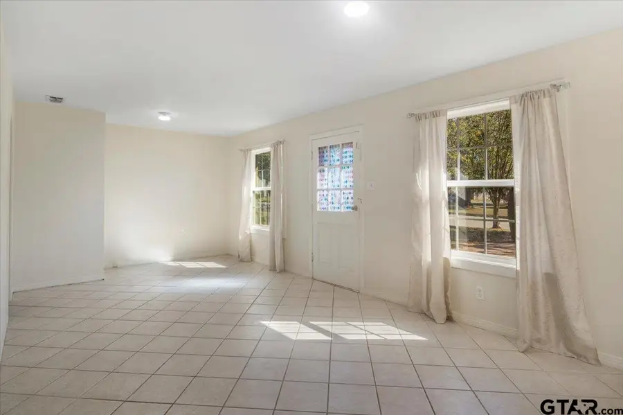 3303 Baldwin Dr, Tyler, TX 75702 - Image #3