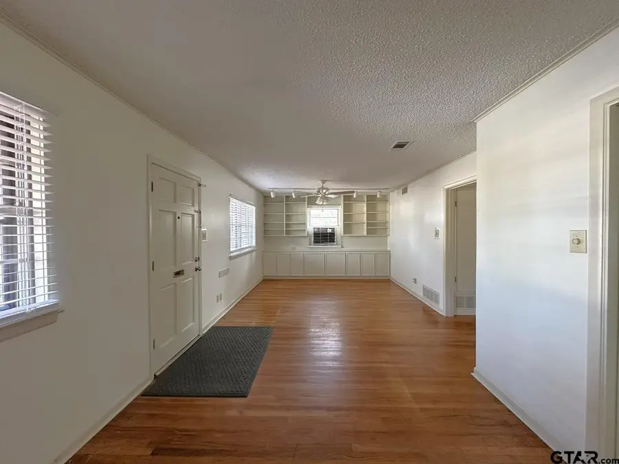 2909 Meadowlark Ln, Tyler, TX 75701 - Image #3