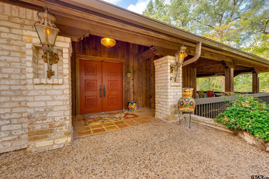 2223 N Link St, Palestine, TX 75803 - #2