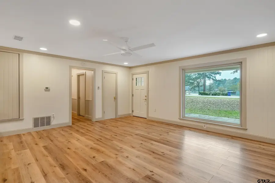 7789 Lakeshore Dr, Tyler, TX 75707 - Image #3