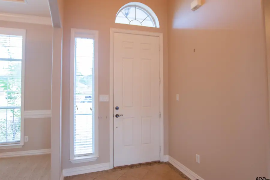 2073 Yasmeen Cir, Flint, TX 75762 - Image #2