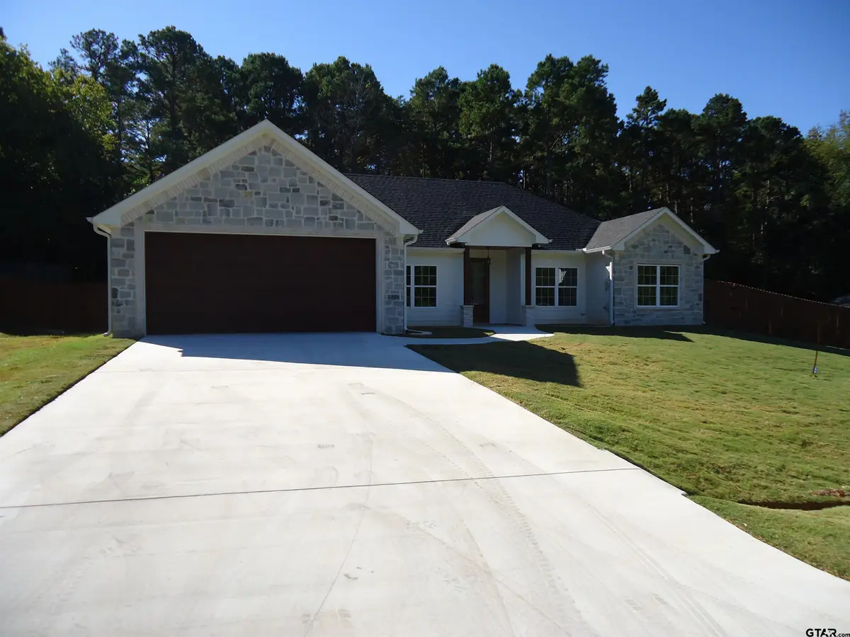 307 Windridge Dr, Whitehouse, TX 75791 - Image #1