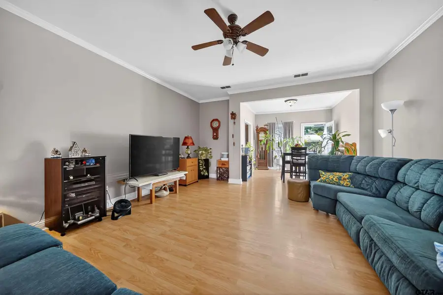 517 Wildewood Dr., Chandler, TX 75758 - #2