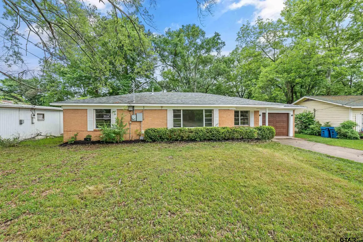 114 S Hearon Dr, Whitehouse, TX 75791 - Image #1