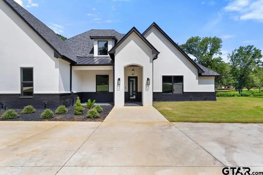 10725 Red Bud Place, Whitehouse, TX 75791 - Image #3