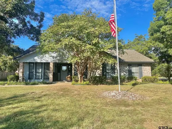 212 W Oaks Circle, Sulphur Springs, TX 75482