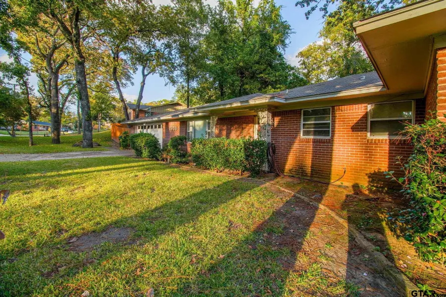 2938 Dinah Lane, Tyler, TX 75701 - Image #2