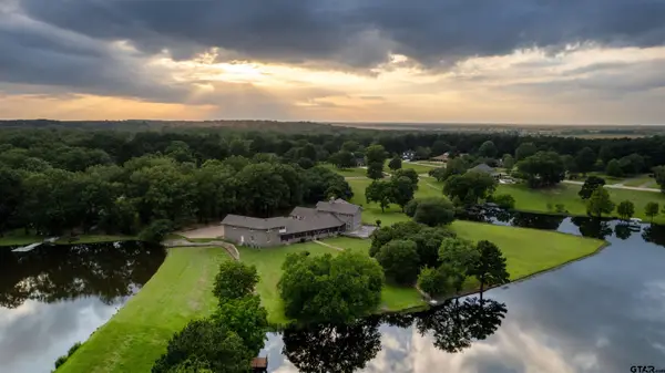 6712 N Hills Drive, Texarkana, TX 75503