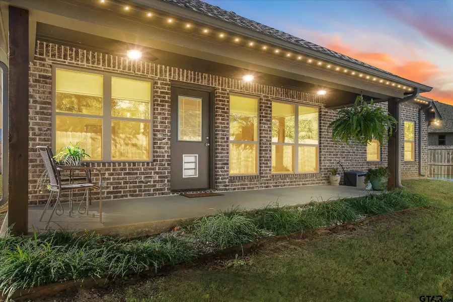 10059 Dayspring Drive, Flint, TX 75762 - Image #3