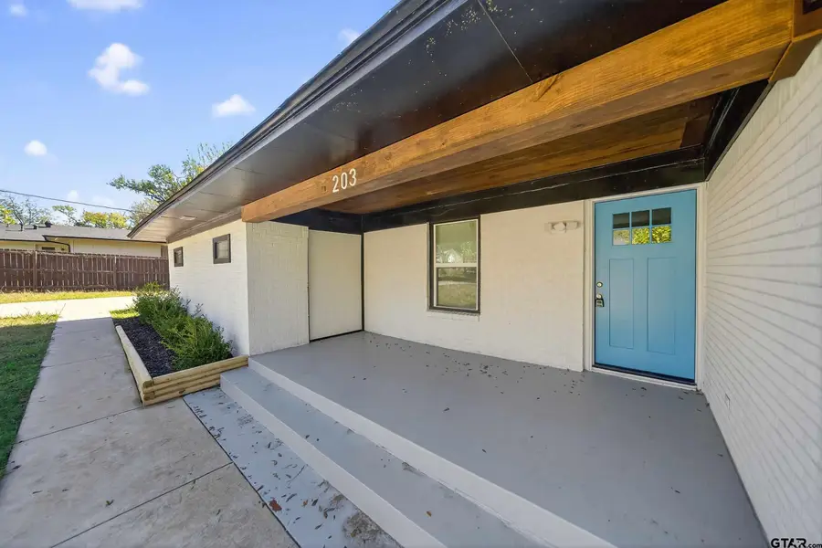 203 W Jordan, Grand Saline, TX 75140 - Image #3