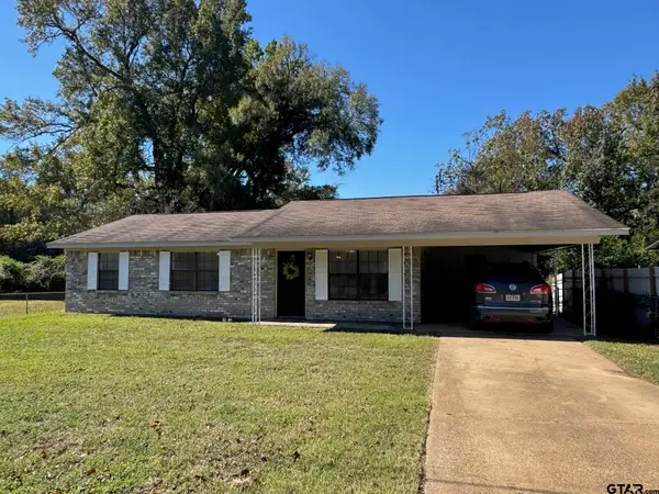 207 Valley Lane, Crockett, TX 75835