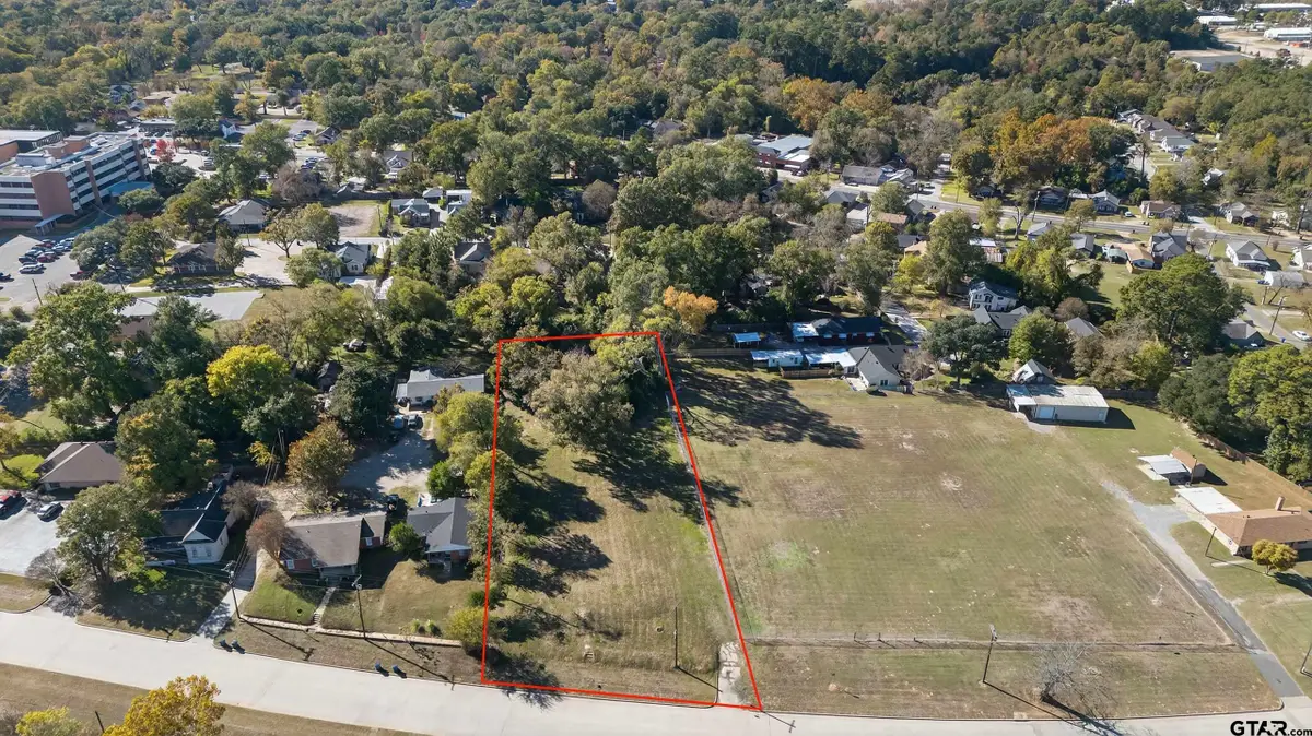 709 N Mill, Henderson, TX 75652 - Image #1