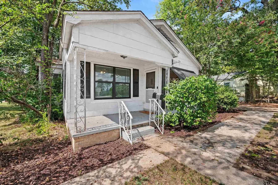 613 N Newsom, Mineola, TX 75773 - #3