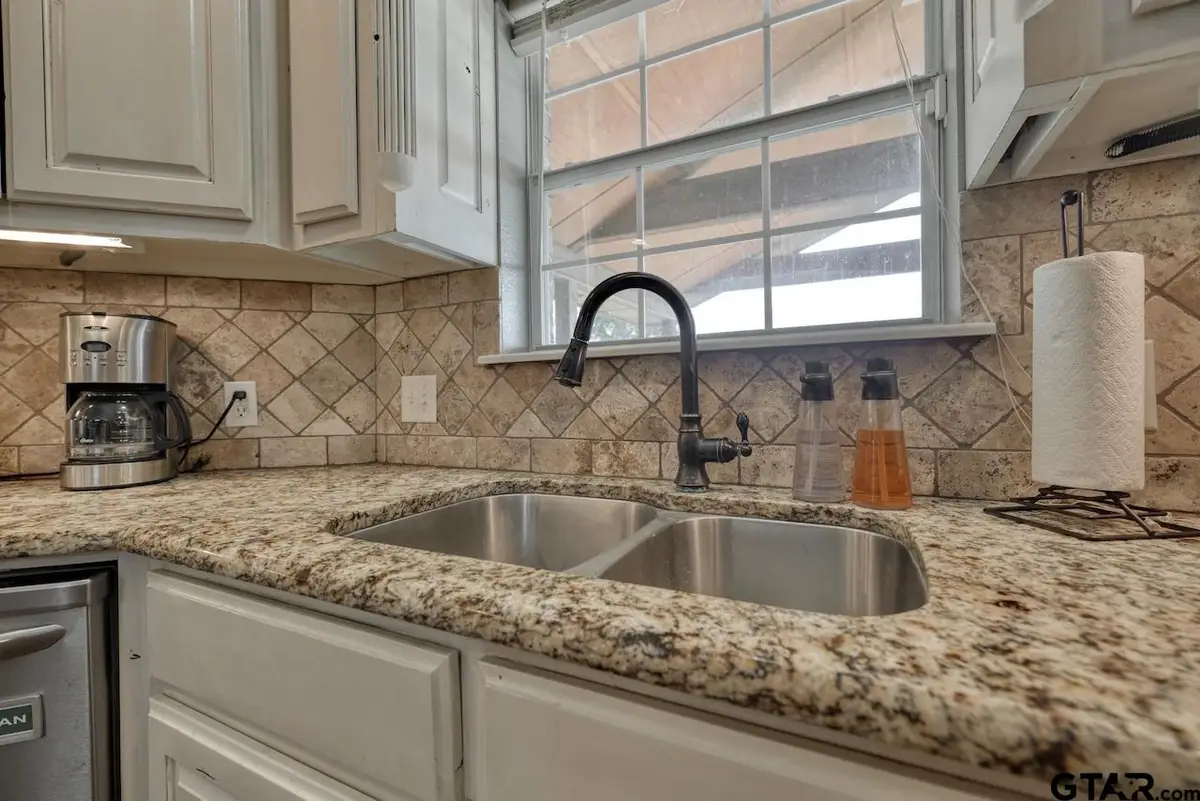 504 Lilly Ln, Bullard, TX 75757 - Image #1