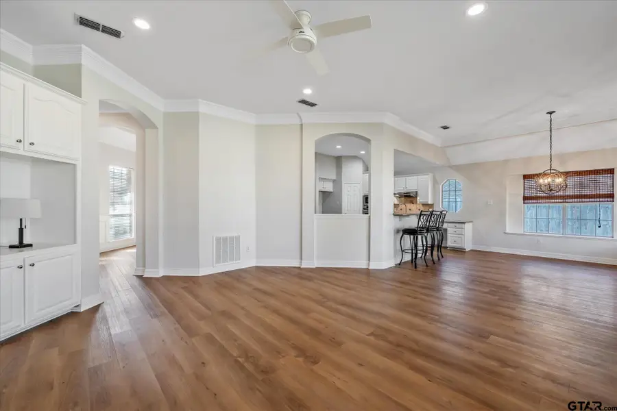 629 Whiteoak Ln, Tyler, TX 75703 - Image #3