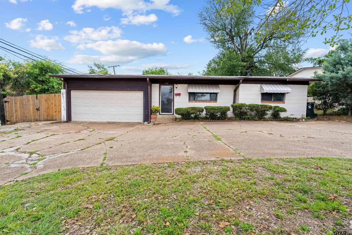 1118 S Fleishel Avenue, Tyler, TX 75701 - #1