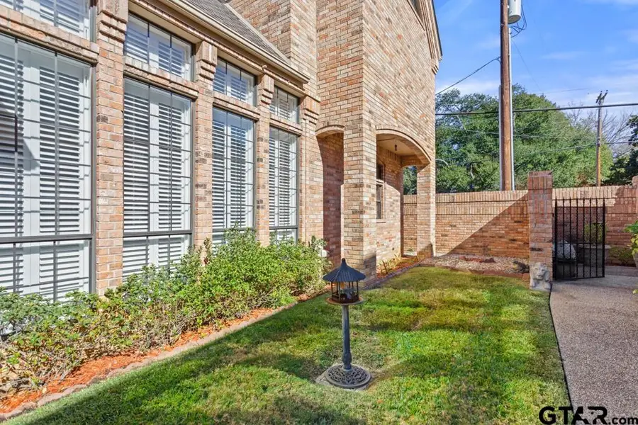 3308 Greenoak Place, Tyler, TX 75701 - Image #3