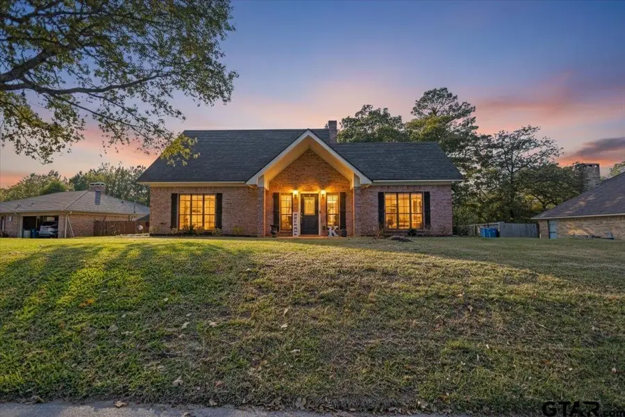 1701 Edgebrook St, Henderson, TX 75652 - #3