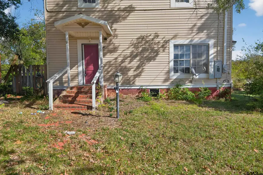 501 E Duval St, Troup, TX 75789 - Image #2