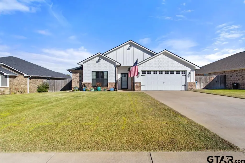 15422 Anna Ln, Lindale, TX 75771 - Image #1
