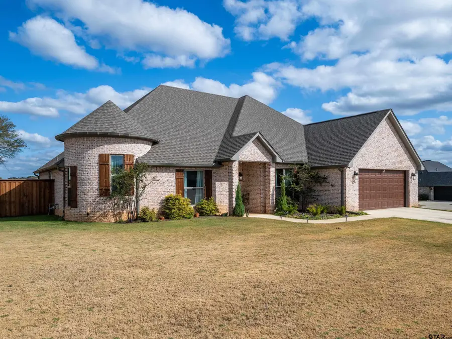 222 Serenity Dr., Bullard, TX 75757 - Image #2