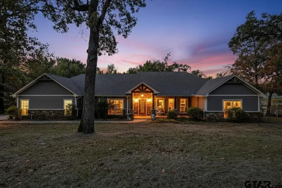 15831 Red Cloud Dr, Lindale, TX 75771 - Image #2