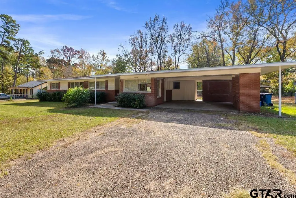 1904 W Pinecrest, Marshall, TX 75670 - Image #1