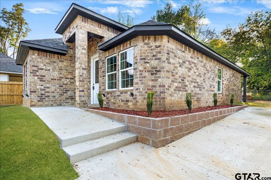 1204 Kennedy, Tyler, TX 75702 - Image #2