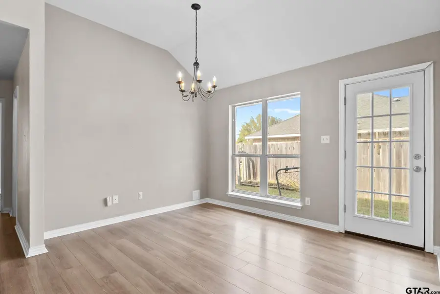 105 Oak St, Bullard, TX 75757 - Image #2