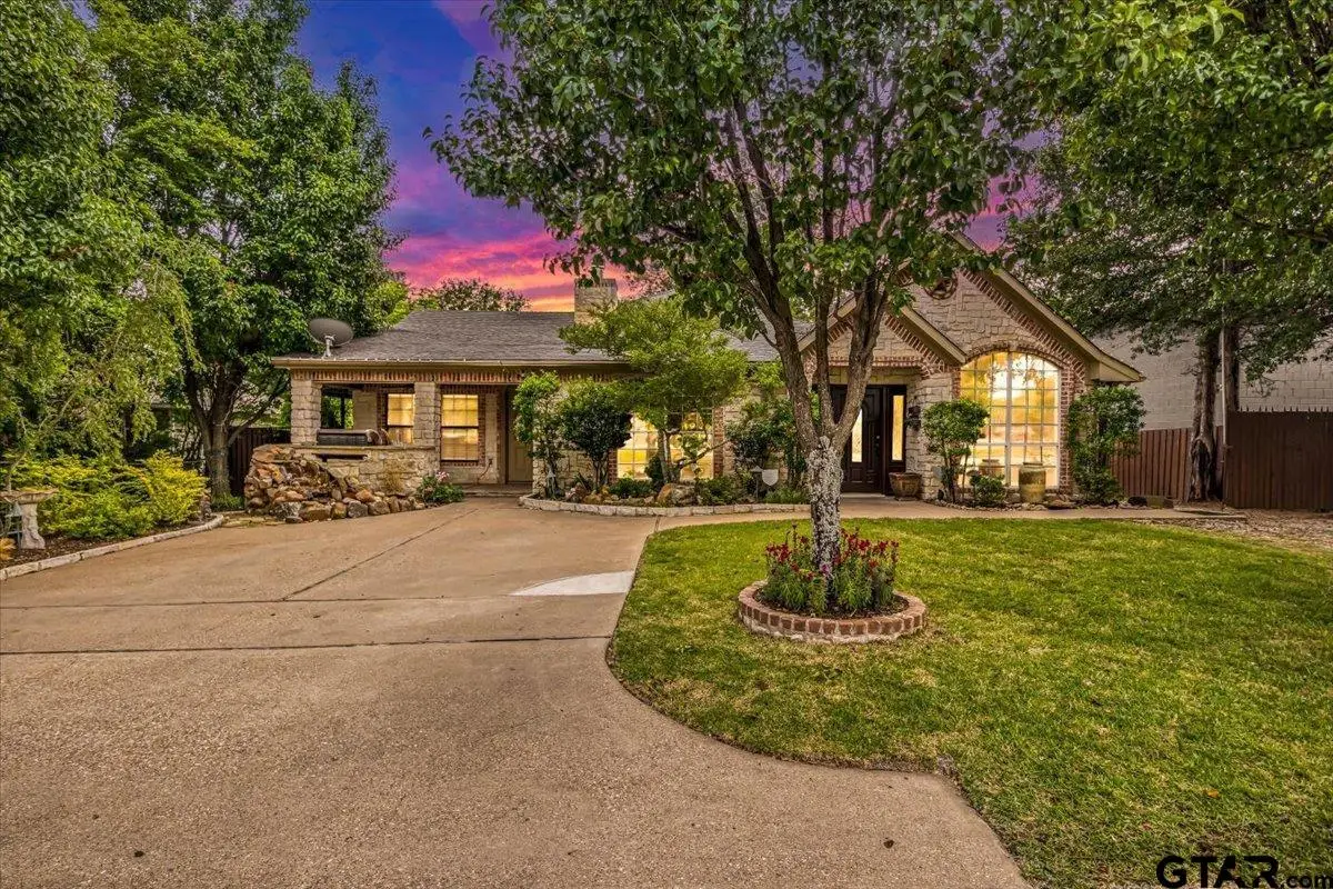 1017 E Olive St., Tyler, TX 75702 - Image #1